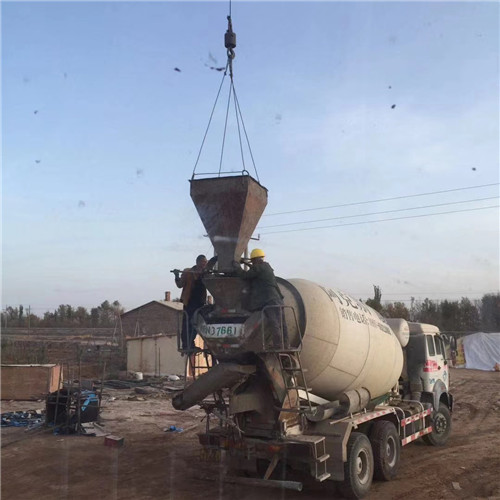 郁南县“精准瞄准”—— 吊车的 “定位导航” 技术